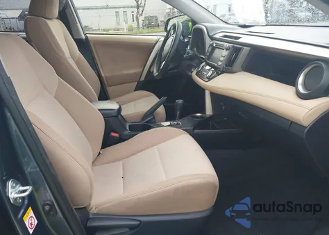 2013 Toyota Rav4 Xle z USA, uszkodzony, nr VIN JTMWFREV2D5011057